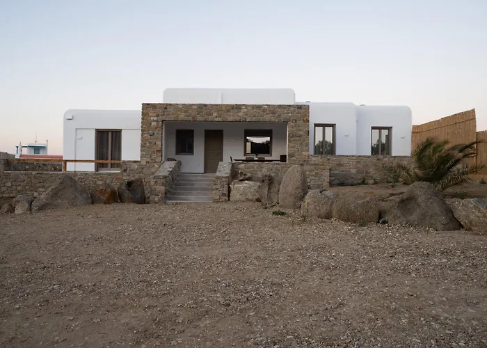 Maistros Mykonos * Φτελιά