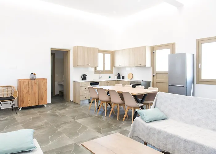 Maistros Mykonos Φτελιά