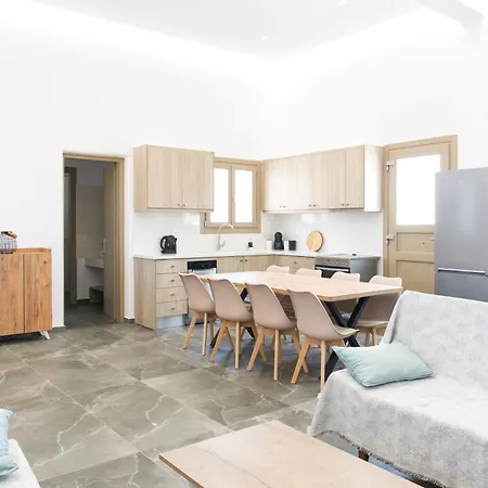 Maistros Mykonos فتيليا